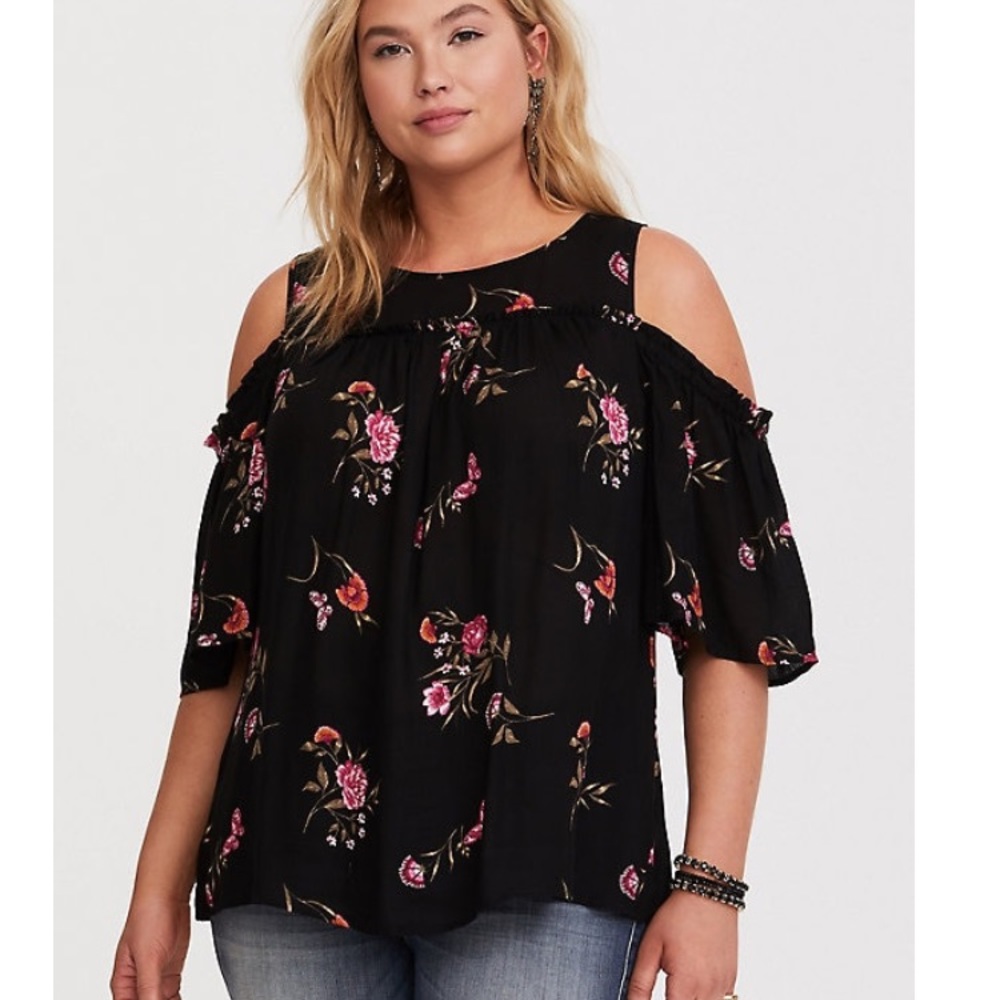 Torrid floral cold shoulder top size 2